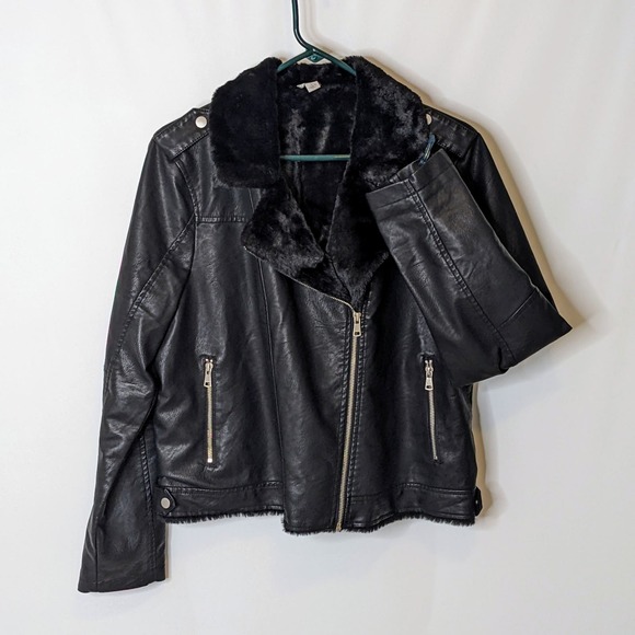 Cato Black Fleece Lined Faux Leather Bomber Jacket Size Large - Picture 3 of 9